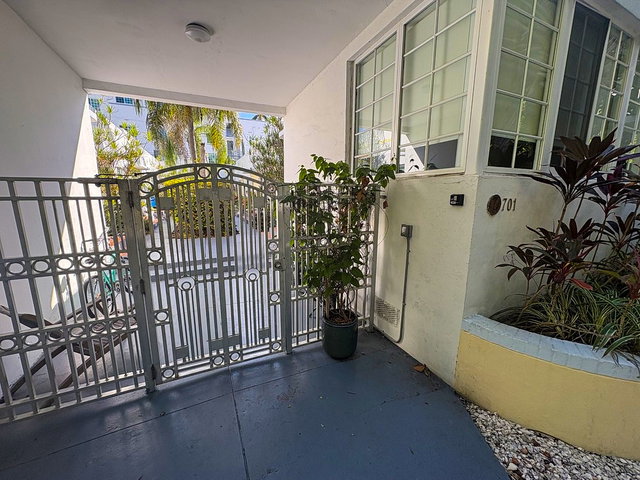 701 Meridian Condo photo 2